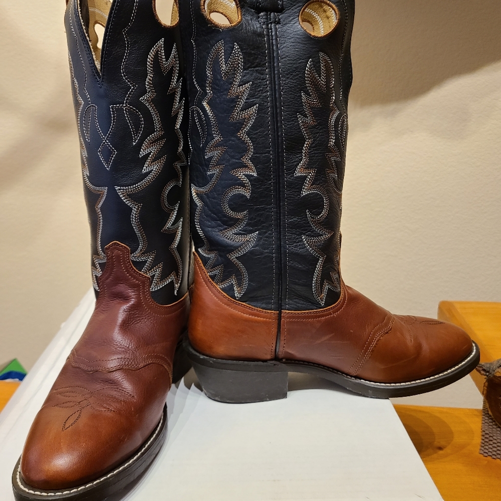 Men's cowboy boots
